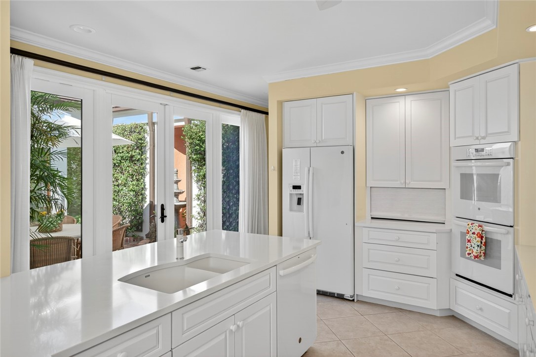 625 Riomar Drive Vero Beach, FL 32963 - Photo 23 of 36