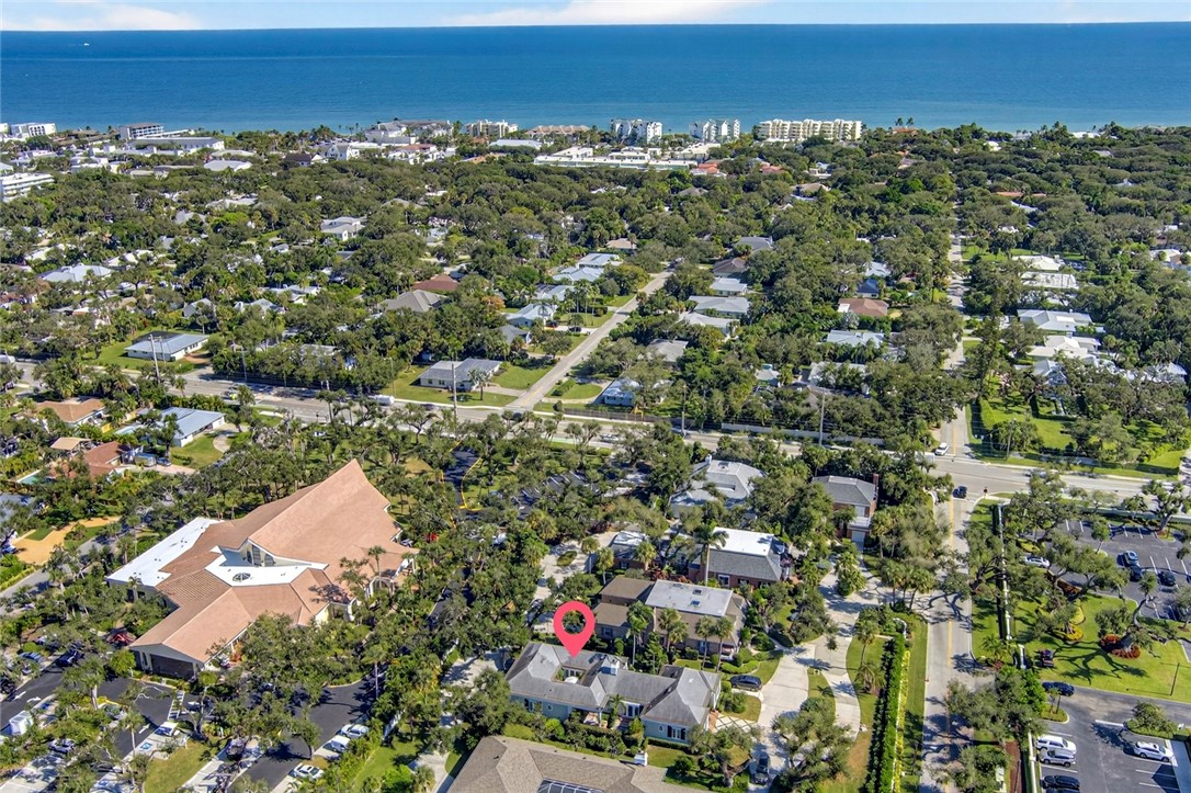 625 Riomar Drive Vero Beach, FL 32963 - Photo 3 of 36