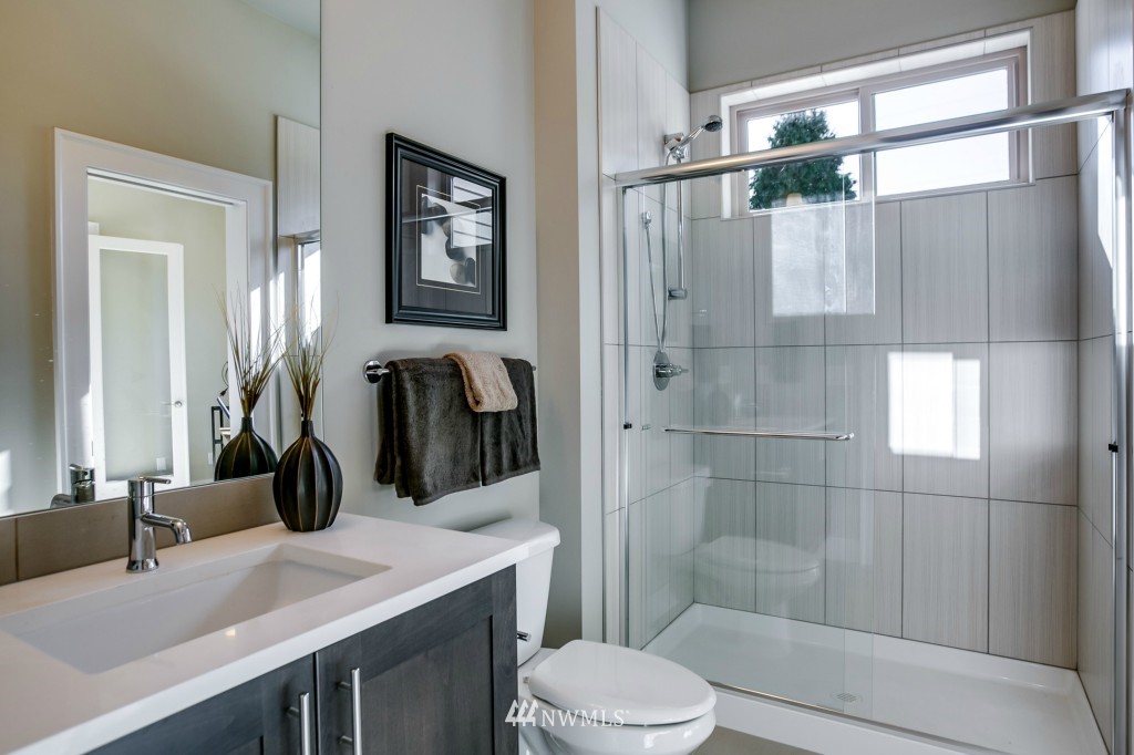 2224 Northeast 28th Street Renton, WA 98056 - Photo 18 of 25
