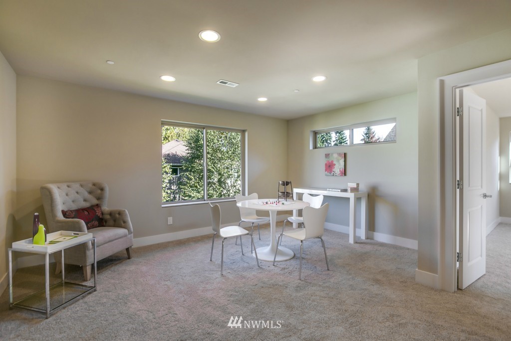 2224 Northeast 28th Street Renton, WA 98056 - Photo 19 of 25