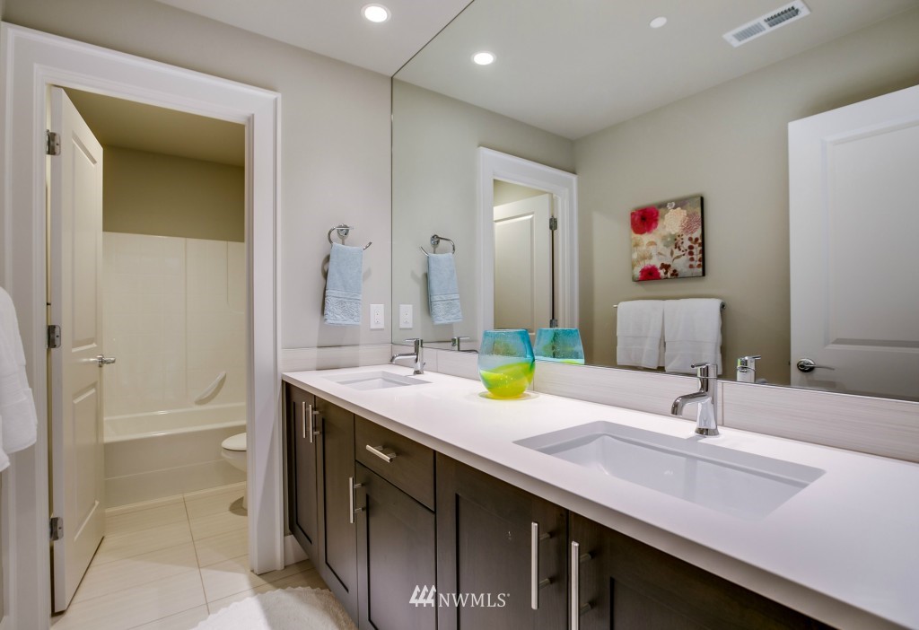 2224 Northeast 28th Street Renton, WA 98056 - Photo 24 of 25