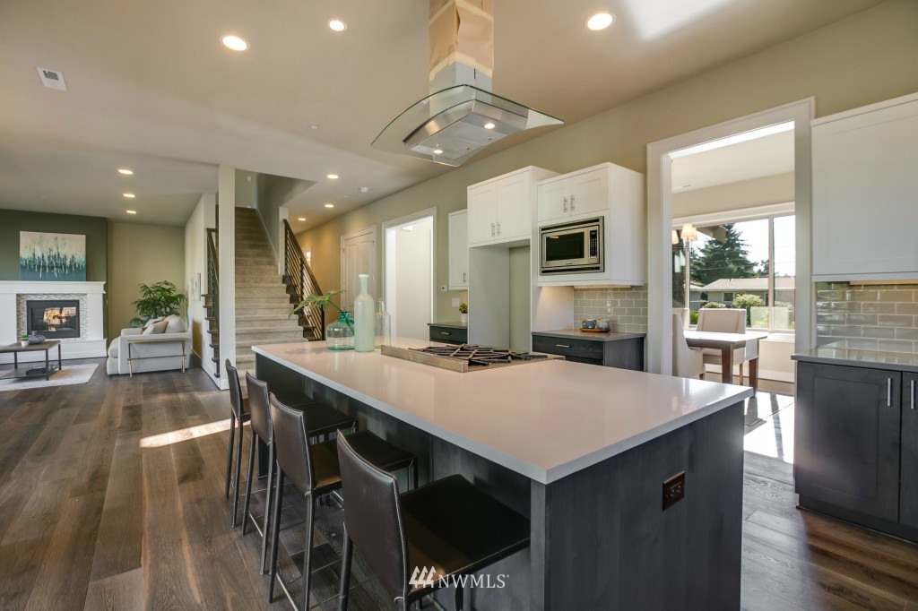 2224 Northeast 28th Street Renton, WA 98056 - Photo 4 of 25