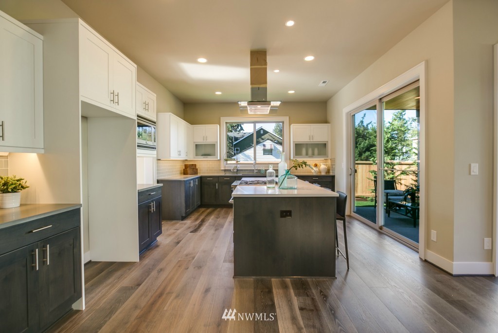 2224 Northeast 28th Street Renton, WA 98056 - Photo 10 of 25