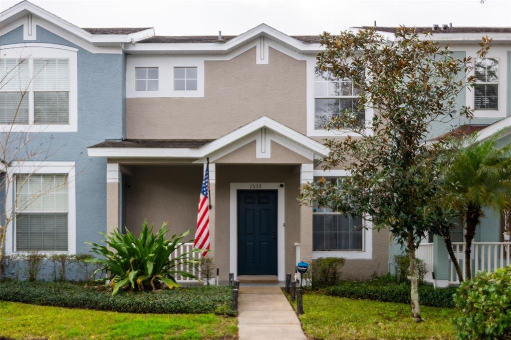 MUST SEE 2 BEDROOM, 2.5 BATH TOWNHOME WITH A FULLY FENCED BACKYARD in a GATED COMMUNITY with a POOL and DOG PARK.