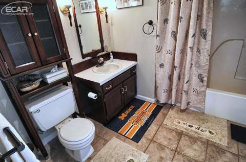 1307 Butcher Road Fenton, MI 48430 - Photo 17 of 29 20434180-16.JPG