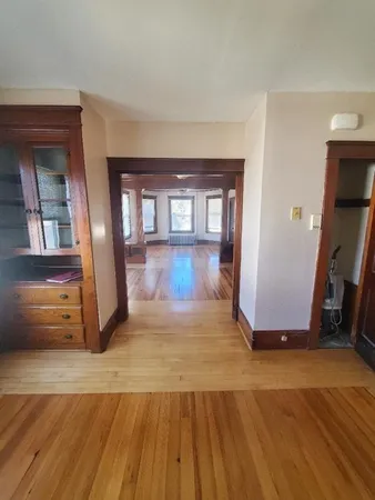 $1,850 | 27 Bond Street, Unit 3, Fall River, MA 02720