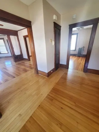 $1,850 | 27 Bond Street, Unit 3, Fall River, MA 02720