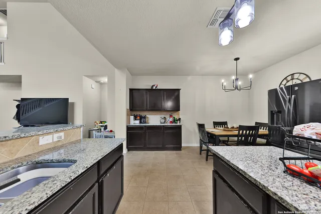 $2,200 | 9035 Bowring Park, Converse, TX 78109