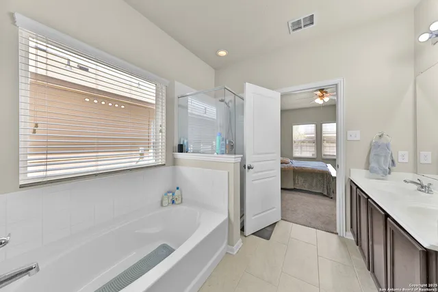 $2,200 | 9035 Bowring Park, Converse, TX 78109