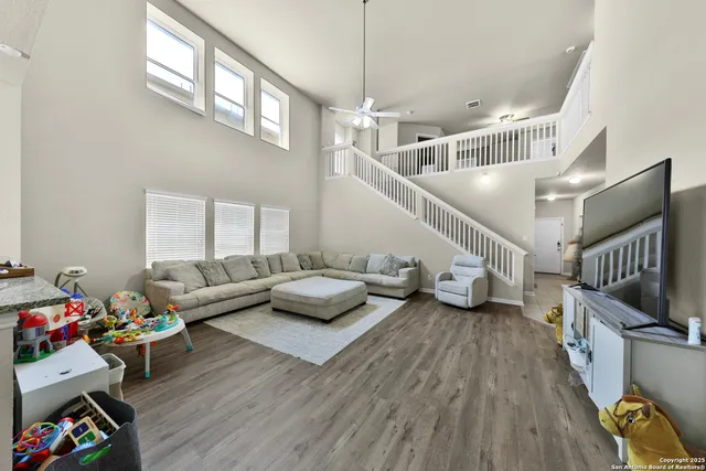 $2,200 | 9035 Bowring Park, Converse, TX 78109