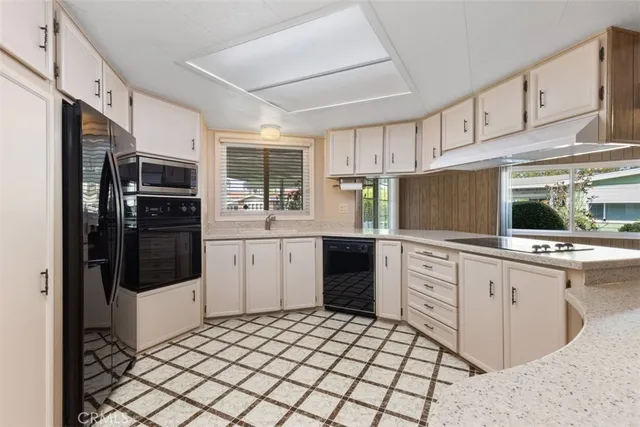 $339,000 | 14000 Lake View Drive, La Mirada, CA 90638