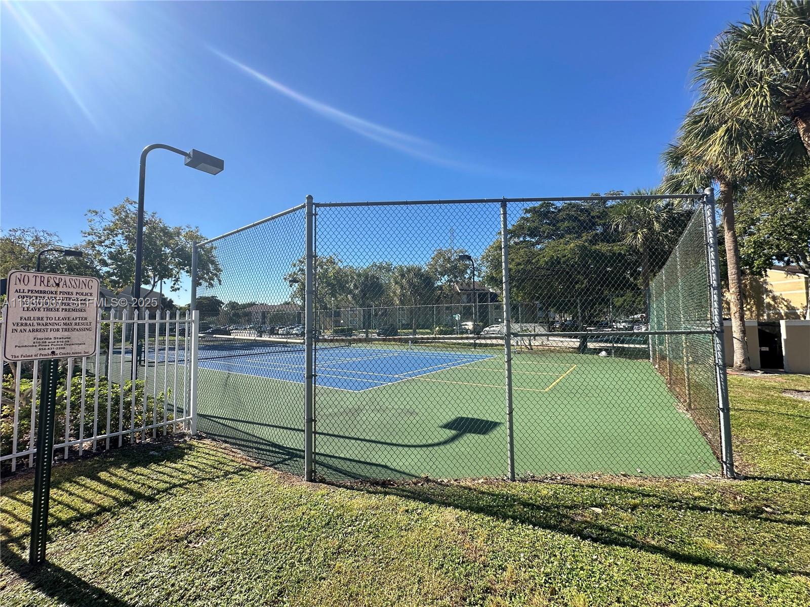 301 Palm Way, Unit 206 Pembroke Pines, FL 33025 - Photo 22 of 23 a view of a park