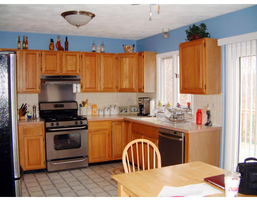 412 New River Road Lincoln, RI 02838 - Photo 4 of 15