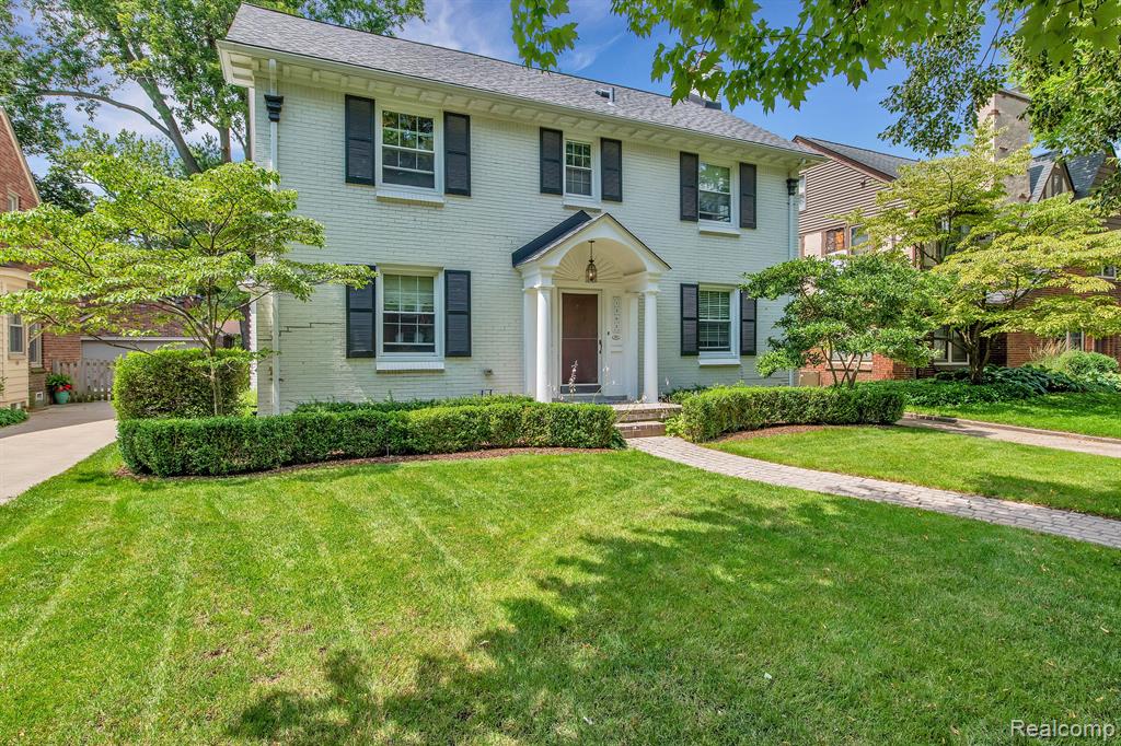 1365 Harvard Road Grosse Pointe Park, MI 48230 - Photo 2 of 44