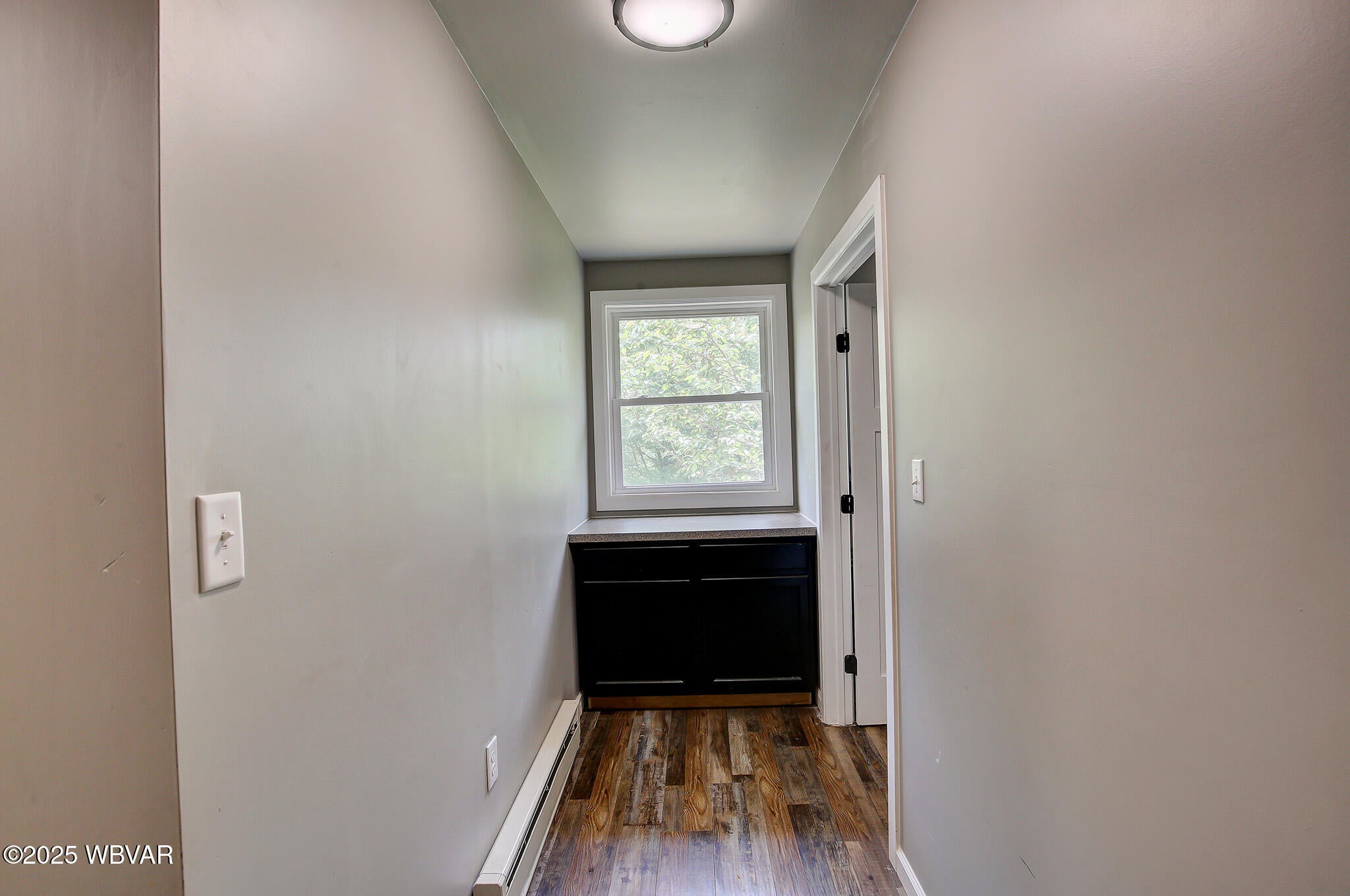 260 Selkirk Road Williamsport, PA 17701 - Photo 27 of 55 Hallway to Primary Suite
