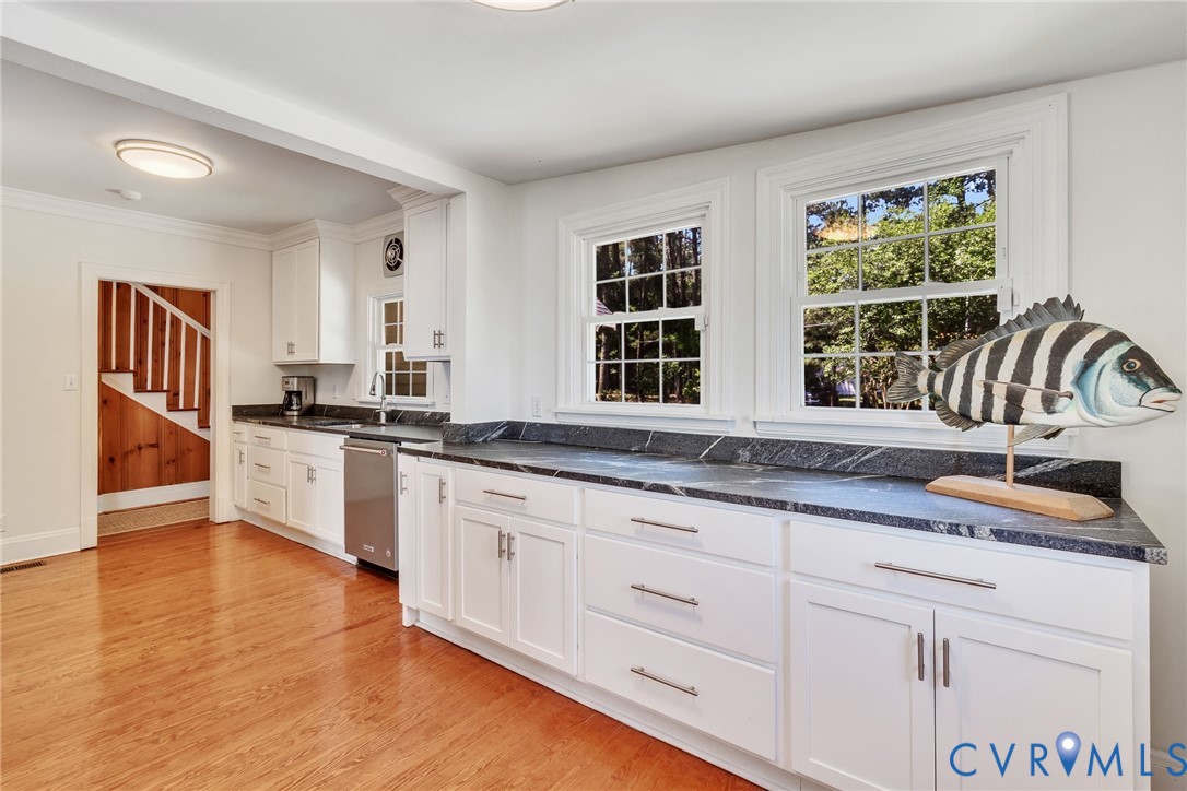 3022 Skipjack Road Kinsale, VA 22488 - Photo 12 of 57 Lots of natural light