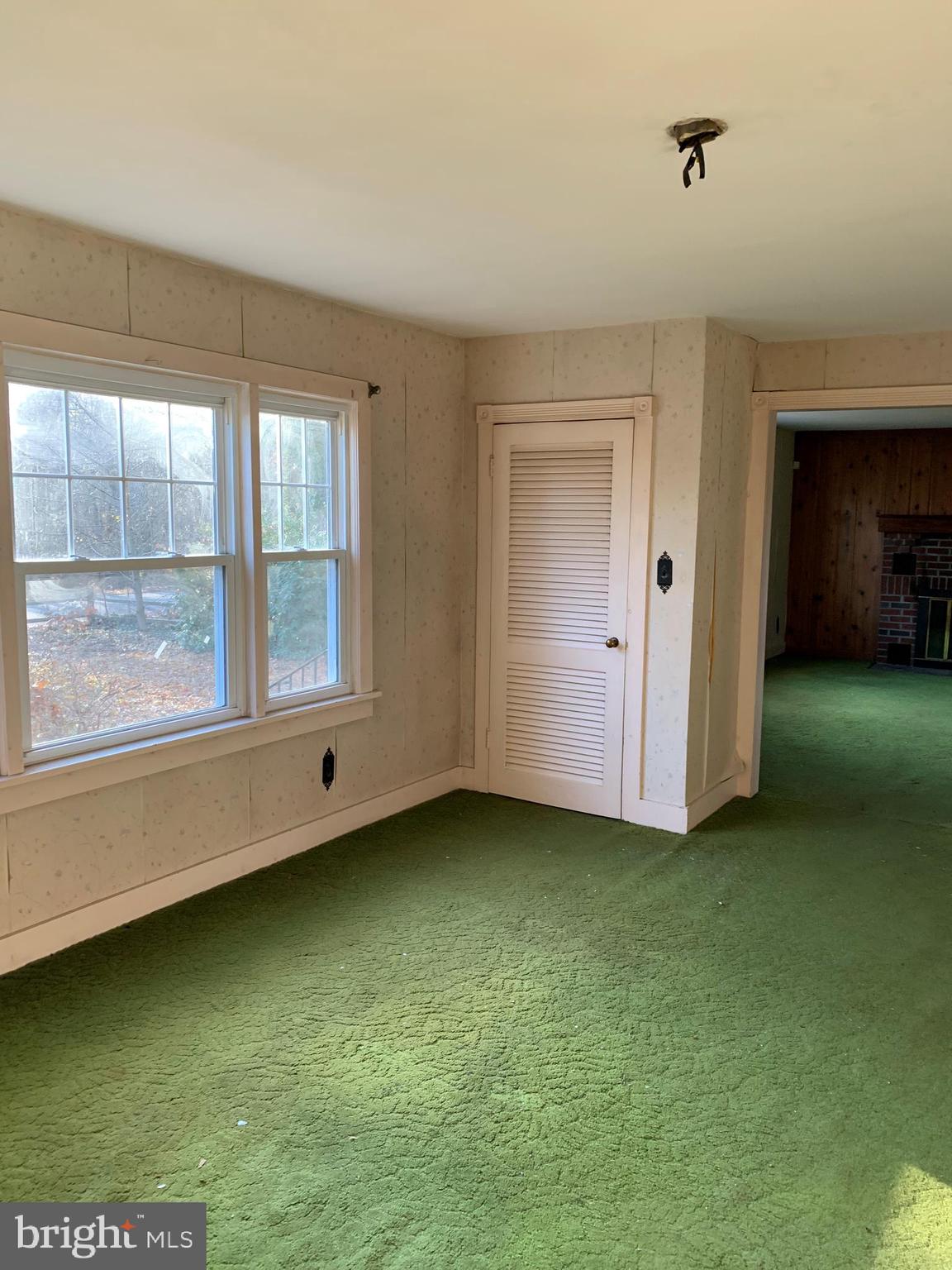 1401 Deacon Road Hainesport, NJ 08036 - Photo 3 of 18 Gallery Image 3