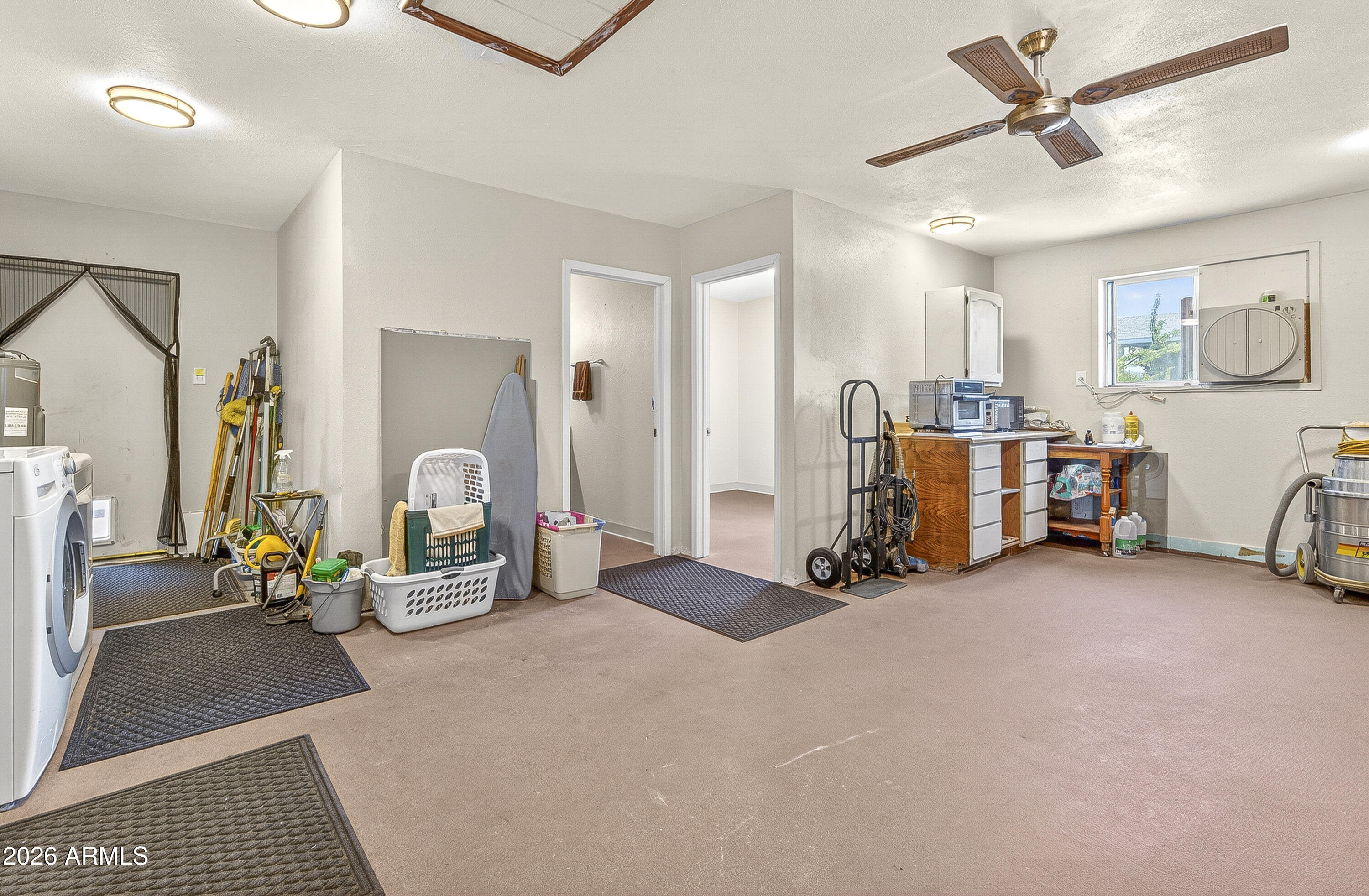 633 Oasis Road Camp Verde, AZ 86322 - Photo 31 of 50 a view of a room with gym equipment