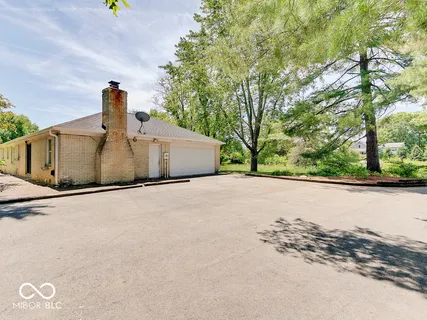 $325,000 | 5501 South 875 East, Zionsville, IN 46077
