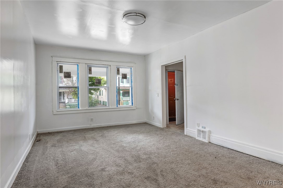 16 Butler Avenue Buffalo, NY 14208 - Photo 6 of 42