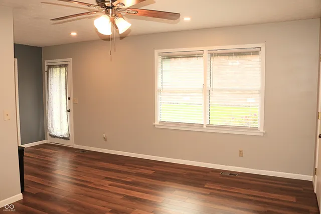 $205,000 | 405 Glenn Knecht Drive, Crawfordsville, IN 47933