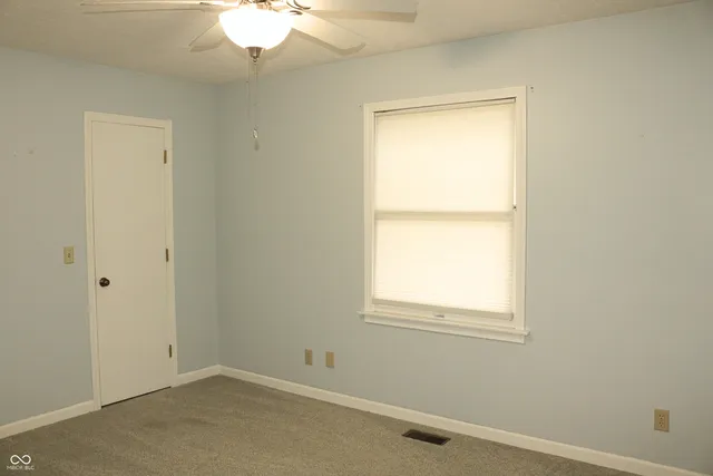 $205,000 | 405 Glenn Knecht Drive, Crawfordsville, IN 47933