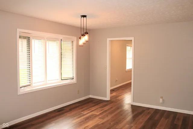 $205,000 | 405 Glenn Knecht Drive, Crawfordsville, IN 47933