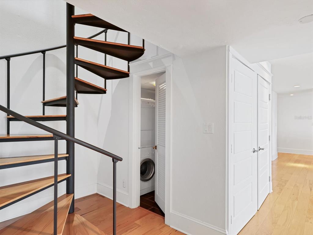 226 Golden Gate Point, Unit 63 Sarasota, FL 34236 - Photo 34 of 48 a view of entryway