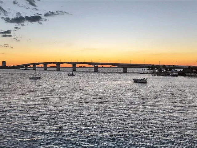 $7,500 | 226 Golden Gate Point, Unit 63, Sarasota, FL 34236