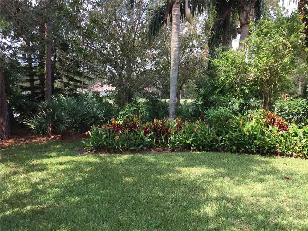 859 Southwest Balmoral Trace Stuart, FL 34997 - Photo 5 of 33 Gallery Image 5