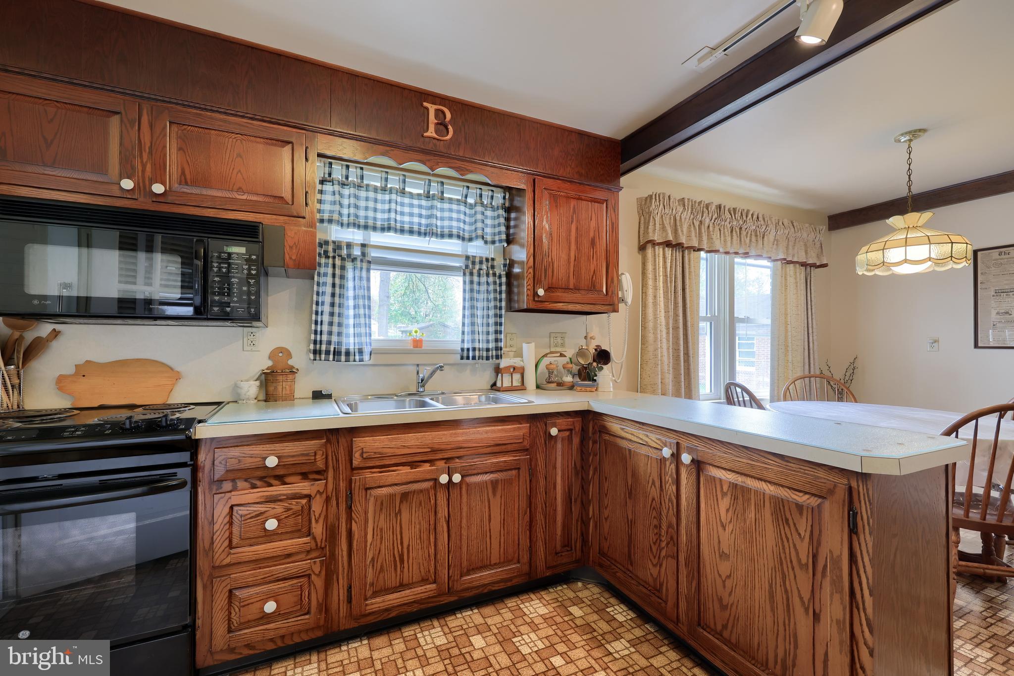 2260 Linden Road York, PA 17408 - Photo 11 of 30