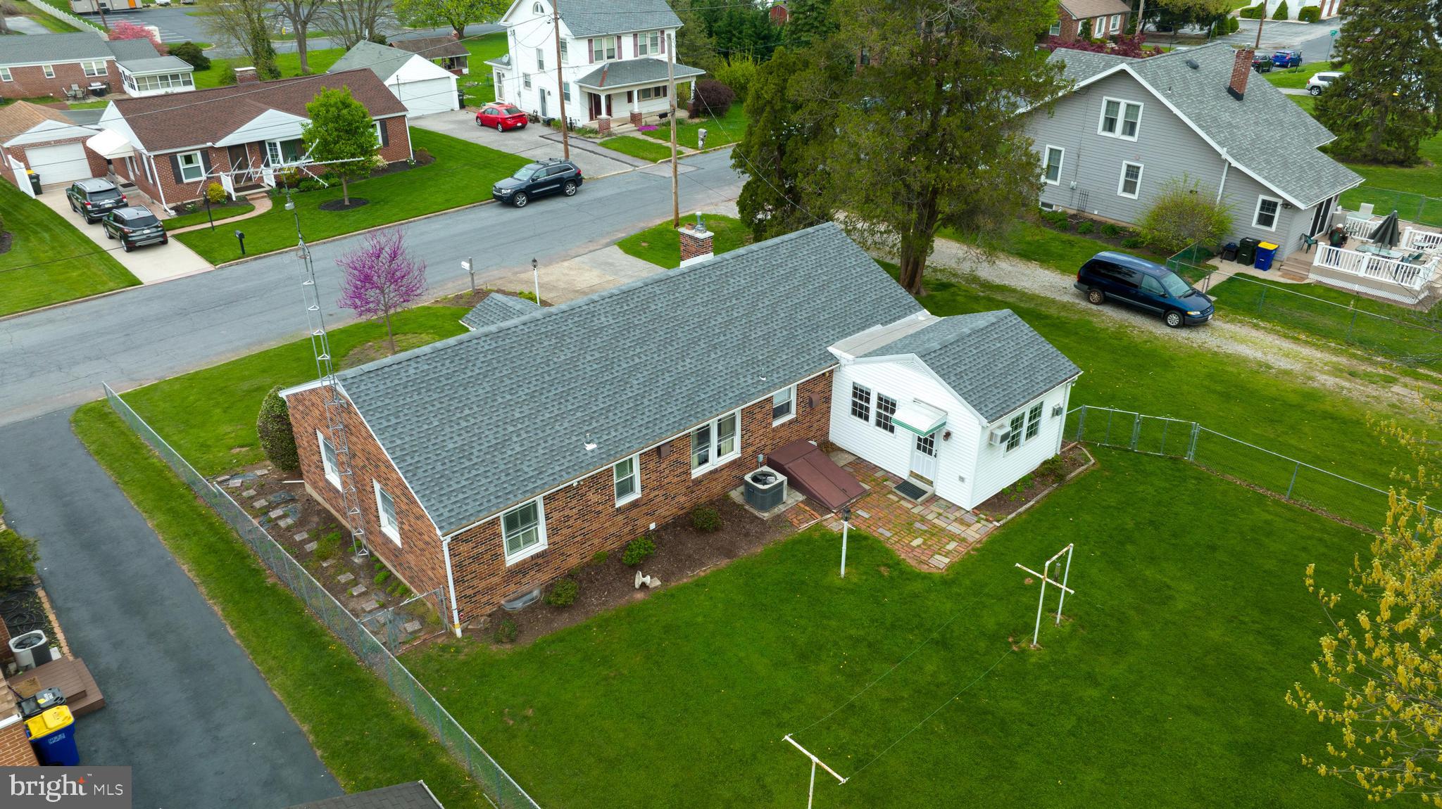 2260 Linden Road York, PA 17408 - Photo 2 of 30