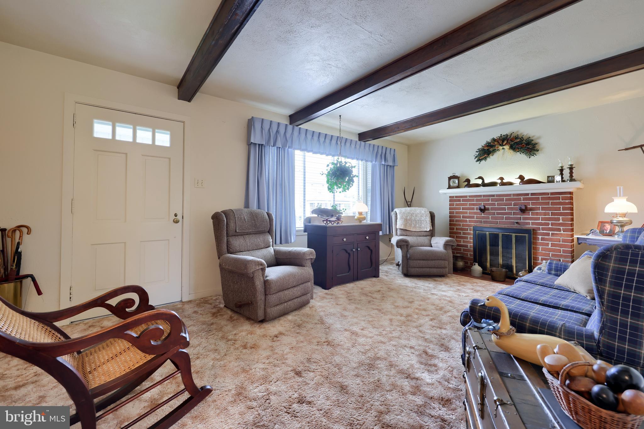 2260 Linden Road York, PA 17408 - Photo 3 of 30