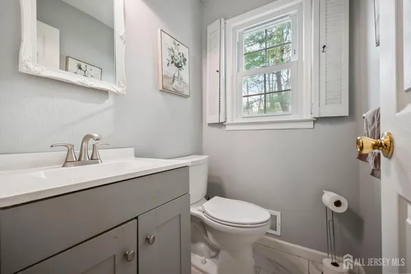 $779,000 | 42 Norman Lane, Old Bridge, NJ 08857