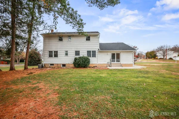 $779,000 | 42 Norman Lane, Old Bridge, NJ 08857