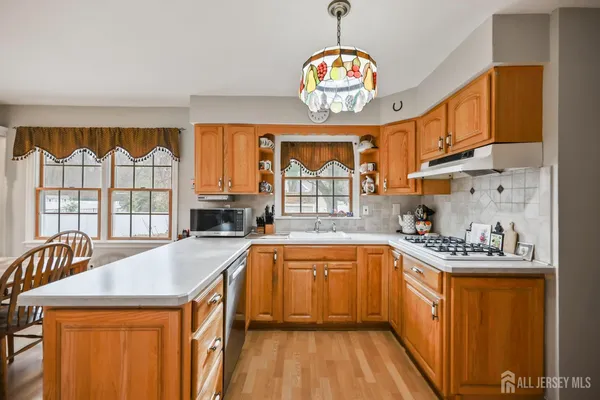 $779,000 | 42 Norman Lane, Old Bridge, NJ 08857