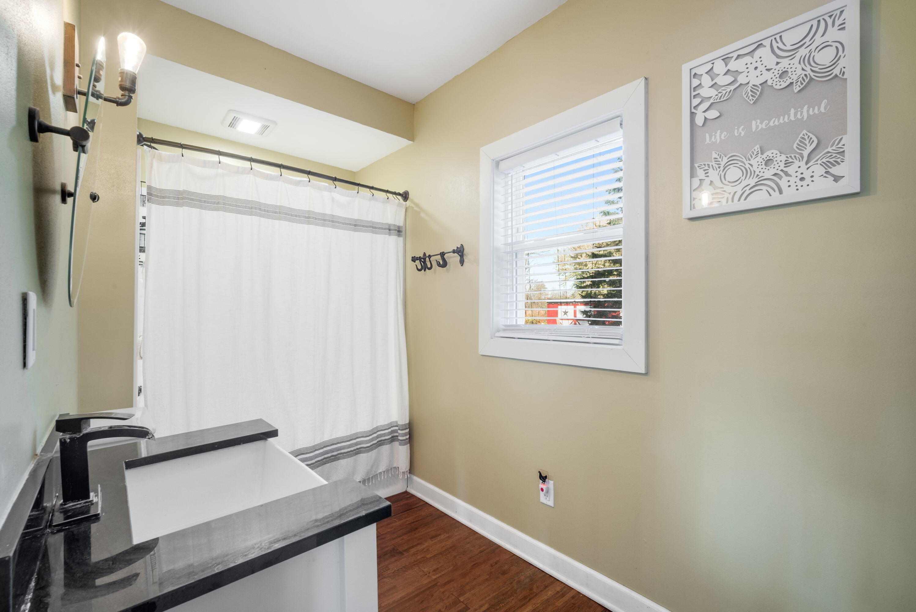 5954 Mohawk Road Wayne, WI 53002 - Photo 21 of 37 20_imgDSC06467