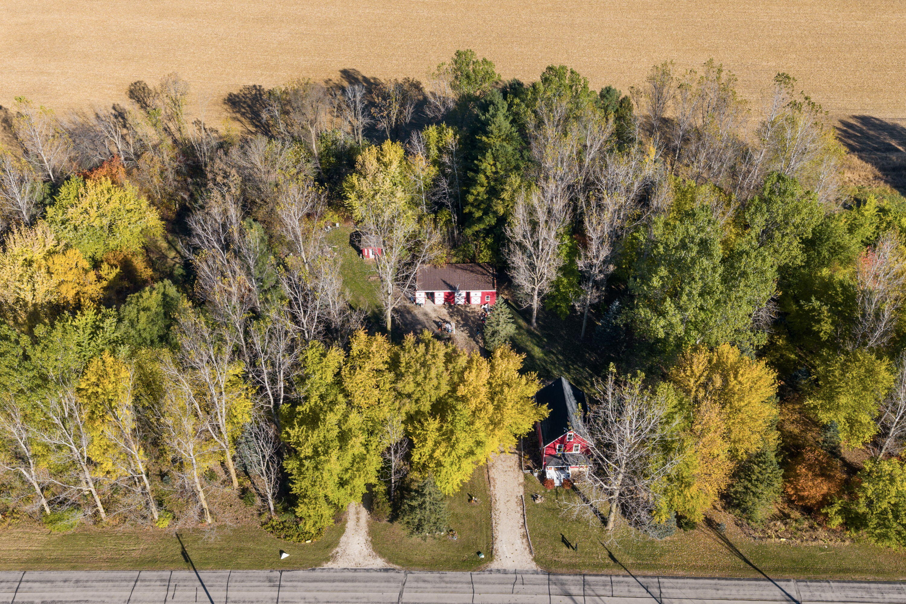 5954 Mohawk Road Wayne, WI 53002 - Photo 33 of 37 32_imgDJI_20251030103021_0006_D