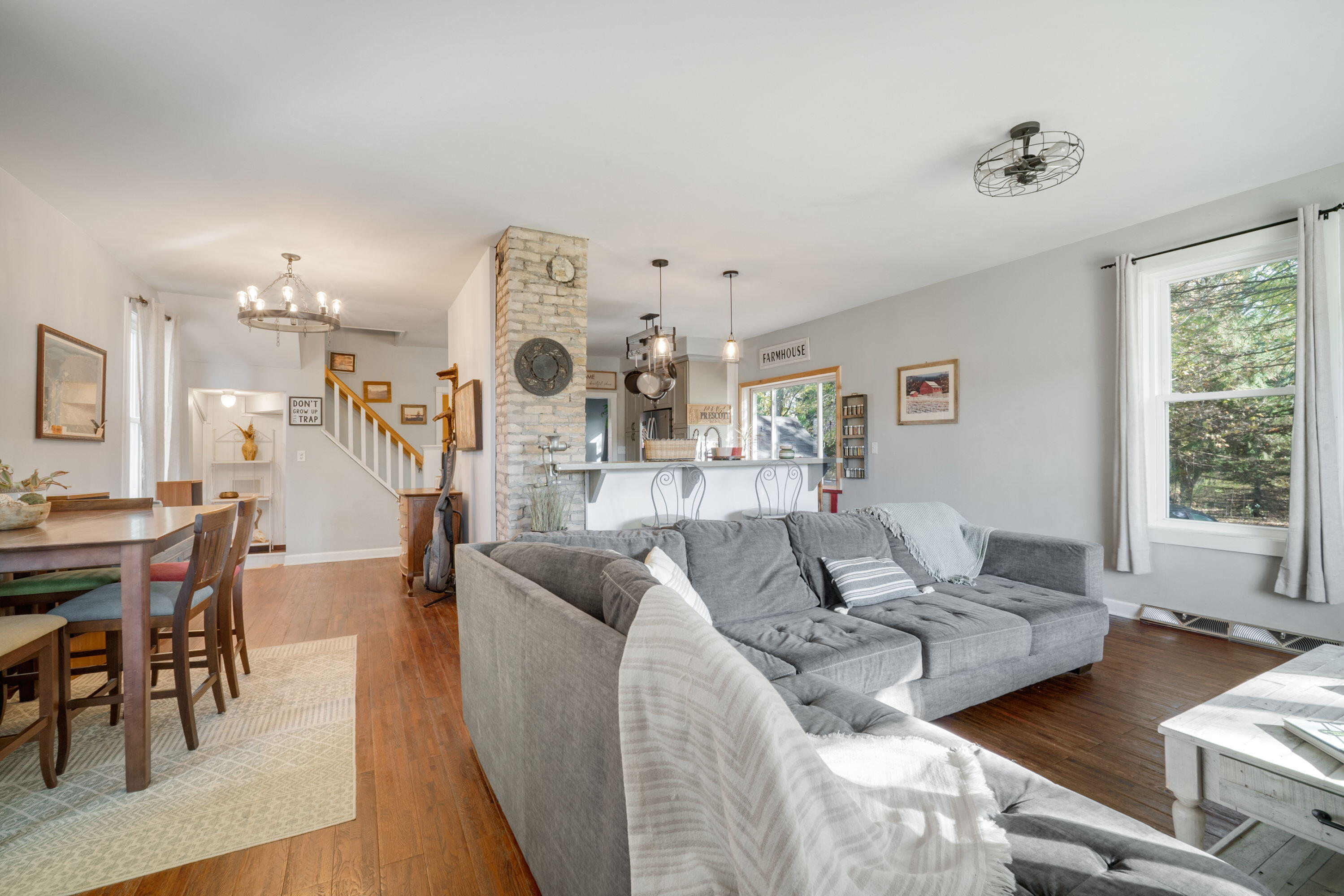 5954 Mohawk Road Wayne, WI 53002 - Photo 7 of 37 6_imgDSC06502