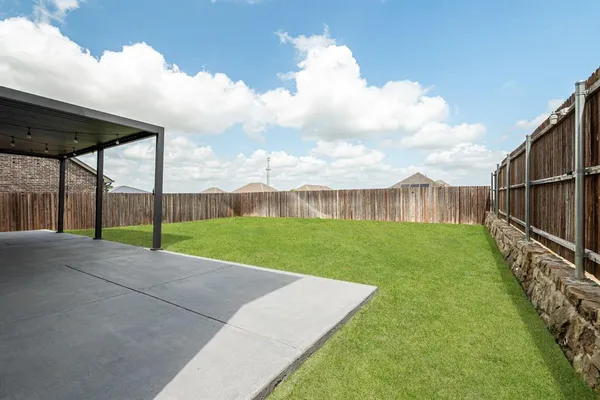 $2,295 | 217 Fieldstone Drive, Melissa, TX 75454
