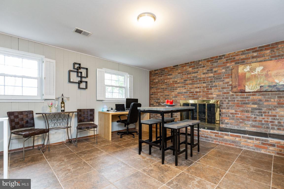 6504 Rivington Road Springfield, VA 22152 - Photo 22 of 35 Gallery Image 22