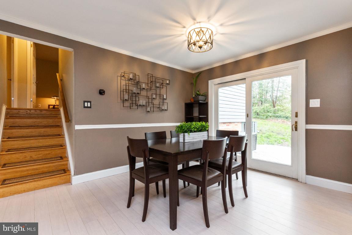 6504 Rivington Road Springfield, VA 22152 - Photo 5 of 35 Gallery Image 5