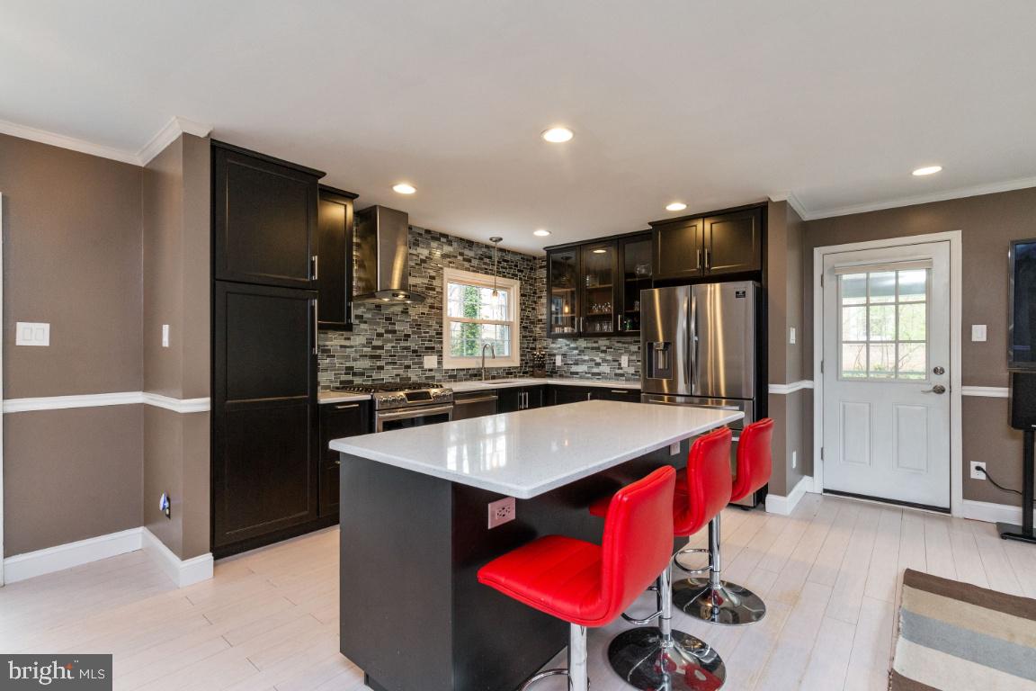 6504 Rivington Road Springfield, VA 22152 - Photo 7 of 35 Gallery Image 7