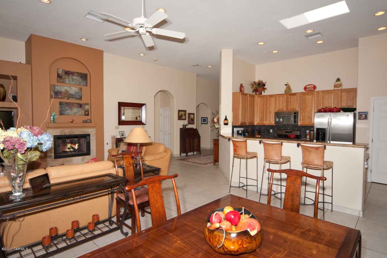 6054 North Panorama Ridge Place Tucson, AZ 85704 - Photo 12 of 36