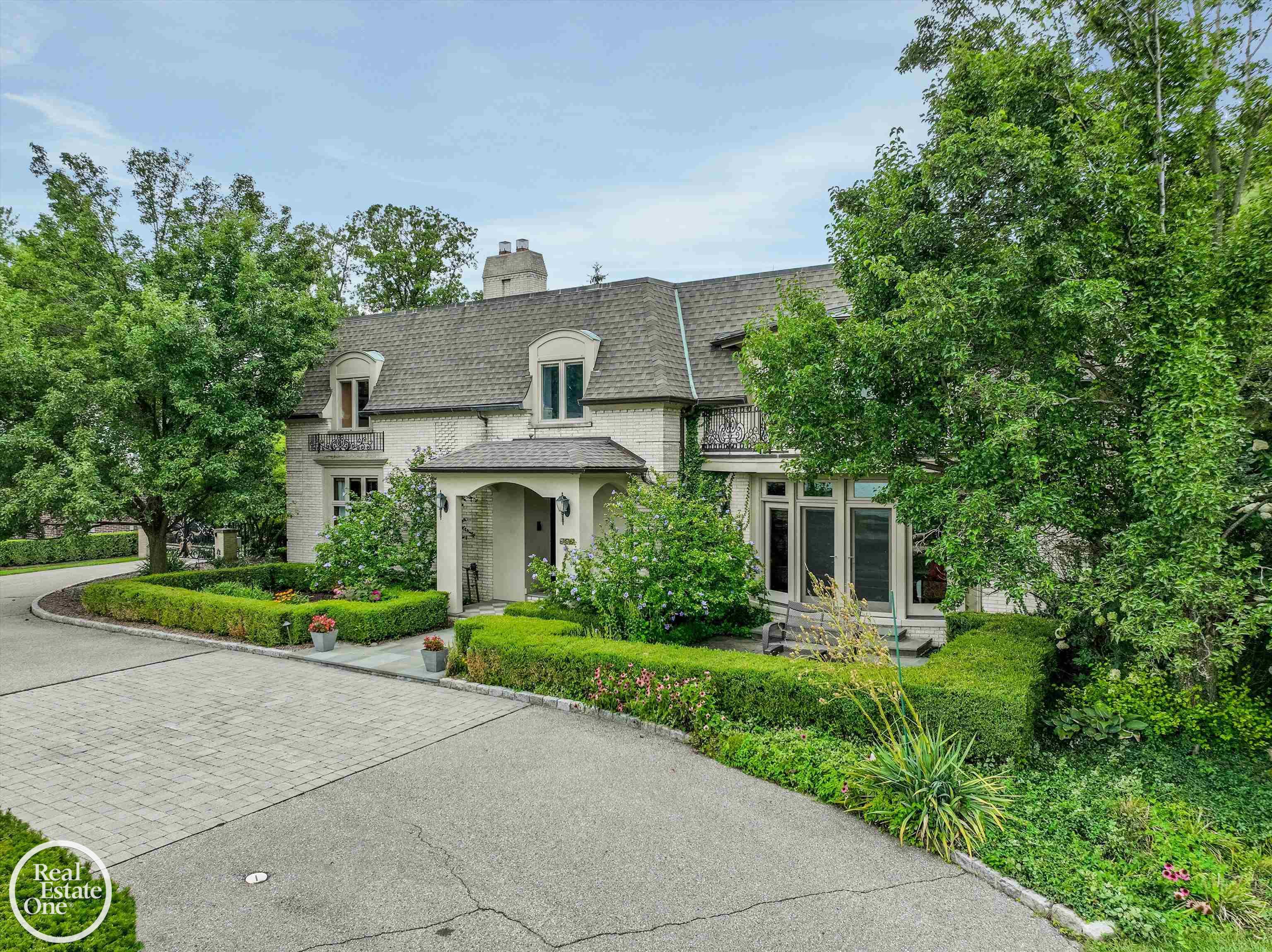 583 Lake Shore Road Grosse Pointe Shores, MI 48236 - Photo 78 of 92