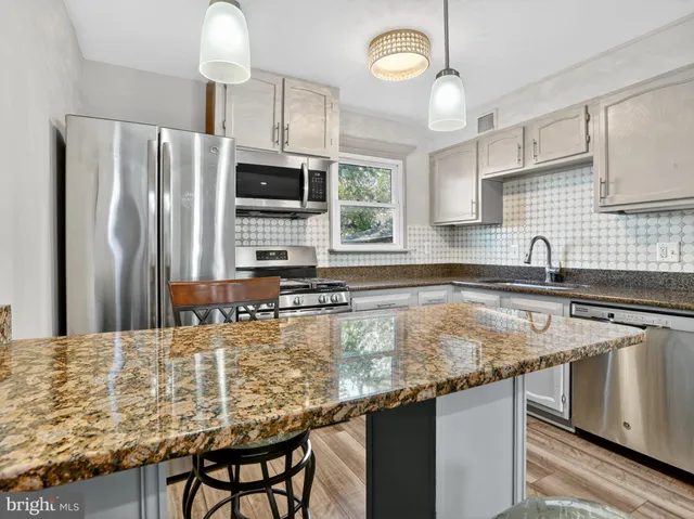 $445,000 | 167 Scott Drive, Manassas Park, VA 20111