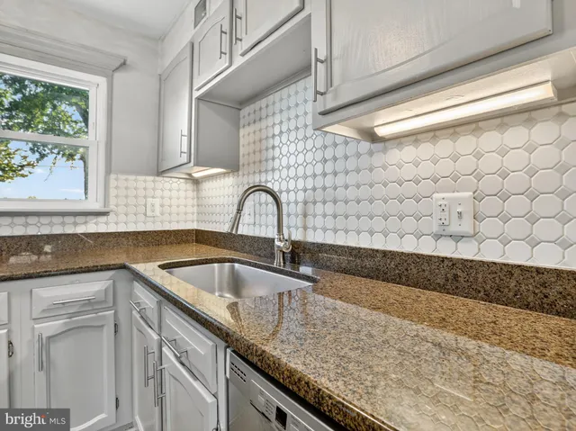 $445,000 | 167 Scott Drive, Manassas Park, VA 20111