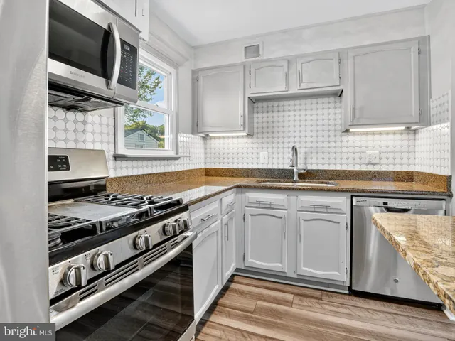 $445,000 | 167 Scott Drive, Manassas Park, VA 20111