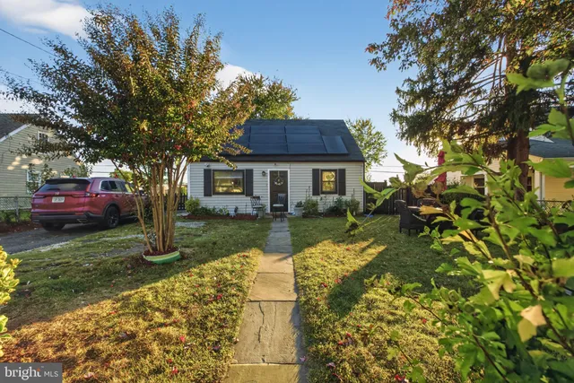 $445,000 | 167 Scott Drive, Manassas Park, VA 20111