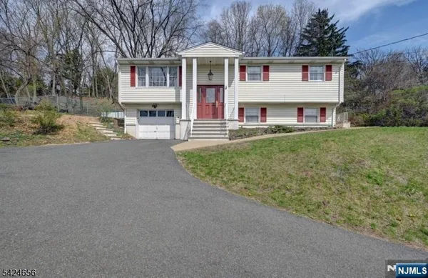 $659,900 | 1006 Black Oak Ridge Road, Wayne, NJ 07470